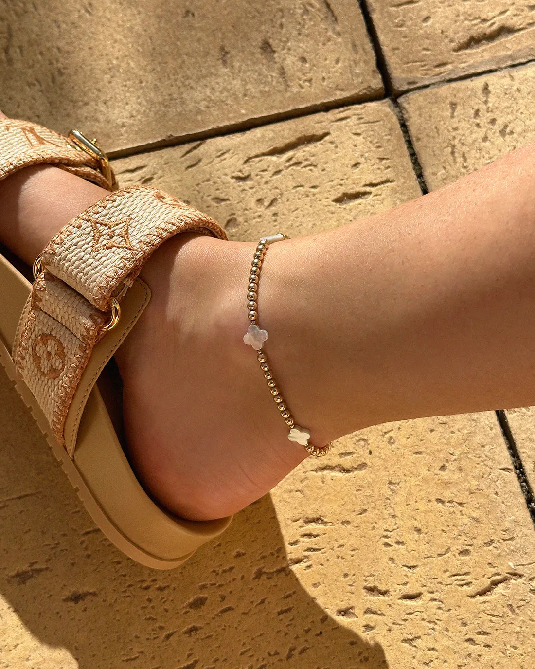 White Clover Beaded Anklet